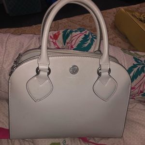 ANNE KLEIN BAG COLOR ( light creme color )